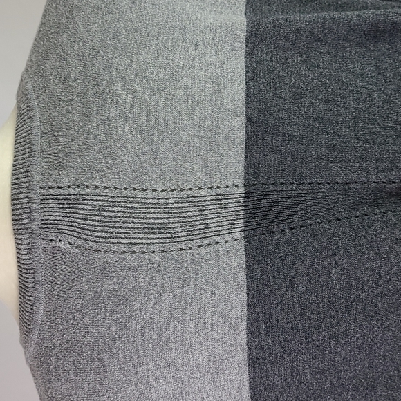 a.n.a Colorblock Sweater - Picture 6 of 13